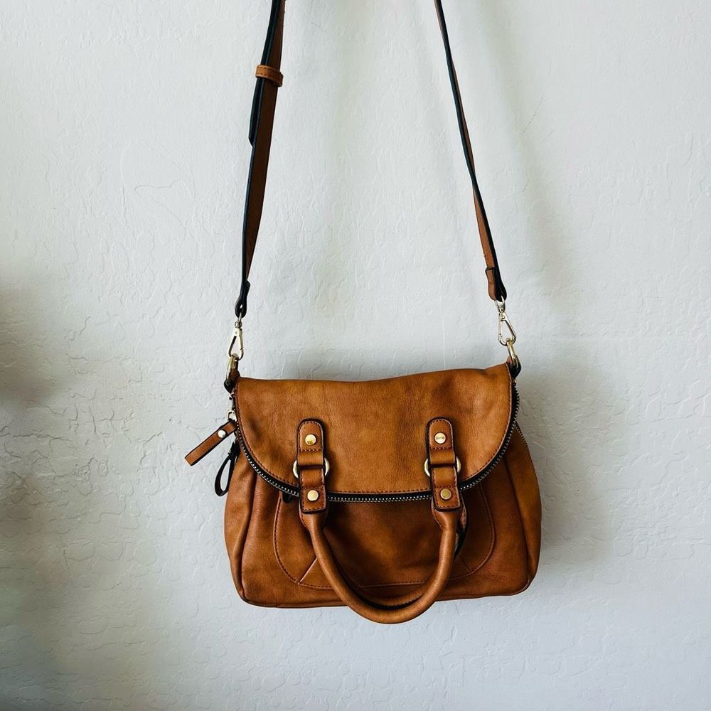 VICI Urban Expressions flap bag camel NWOT long strap and handles 2 way wear cro